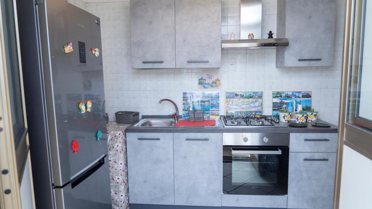 Mary'S Center House Apartment คาตาเนีย ภายนอก รูปภาพ
