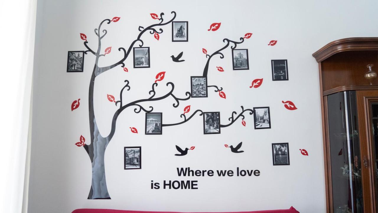 Mary'S Center House Apartment คาตาเนีย ภายนอก รูปภาพ