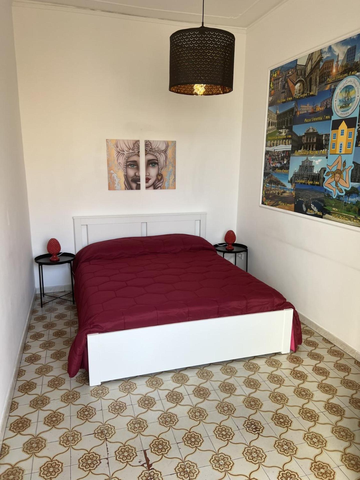 Mary'S Center House Apartment คาตาเนีย ภายนอก รูปภาพ