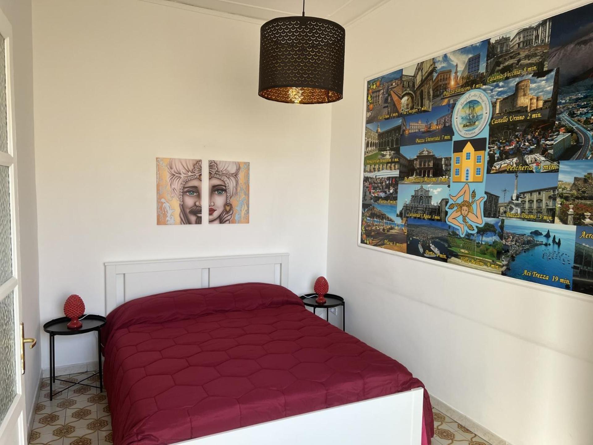 Mary'S Center House Apartment คาตาเนีย ภายนอก รูปภาพ